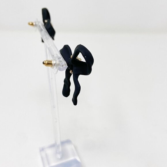 Black Structured Bow Earrings with Crystals Coquette - Picture 5 of 7